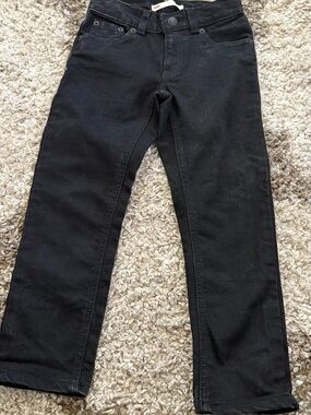 Levi's Black kid’s Straight Jeans. Size 6 regular